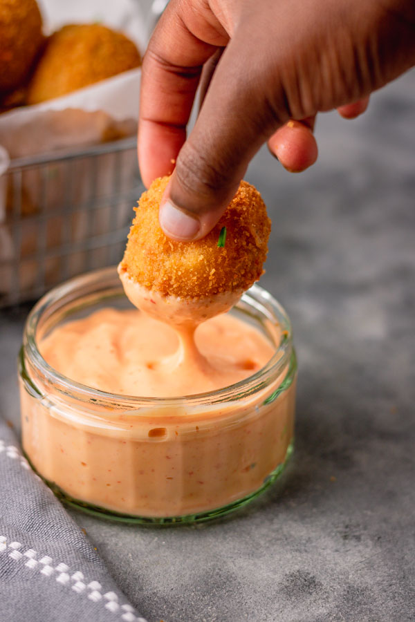 spicy mayo dip.