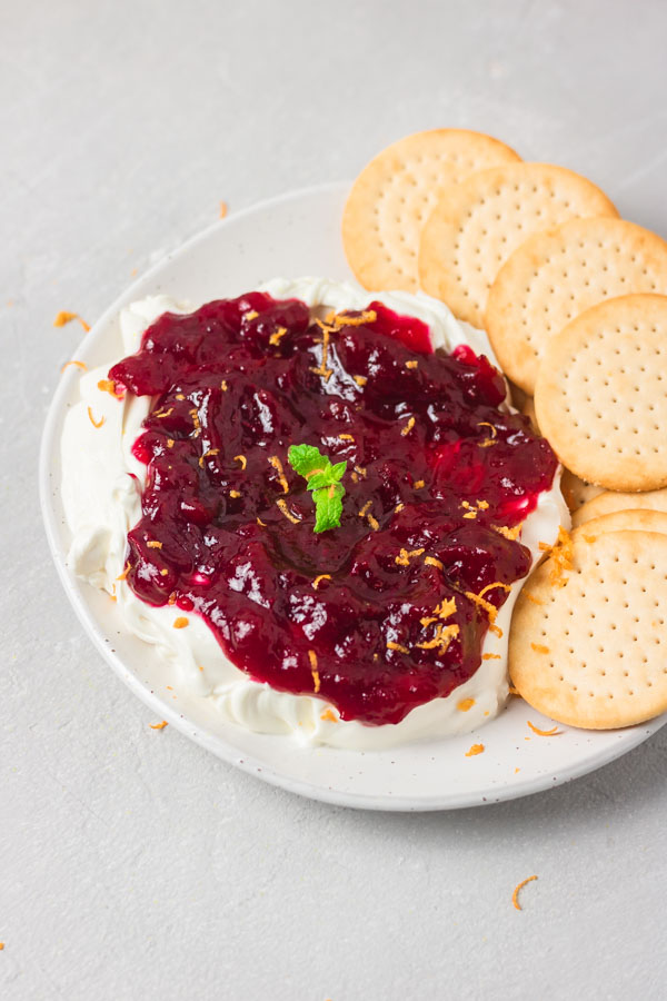 party appetizer cranberry cream cheese and crackers