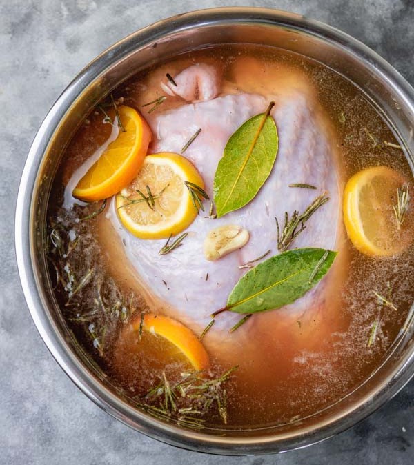 https://www.thedinnerbite.com/wp-content/uploads/2019/12/how-to-brine-turkey-quick-and-easy-img-5-1.jpg