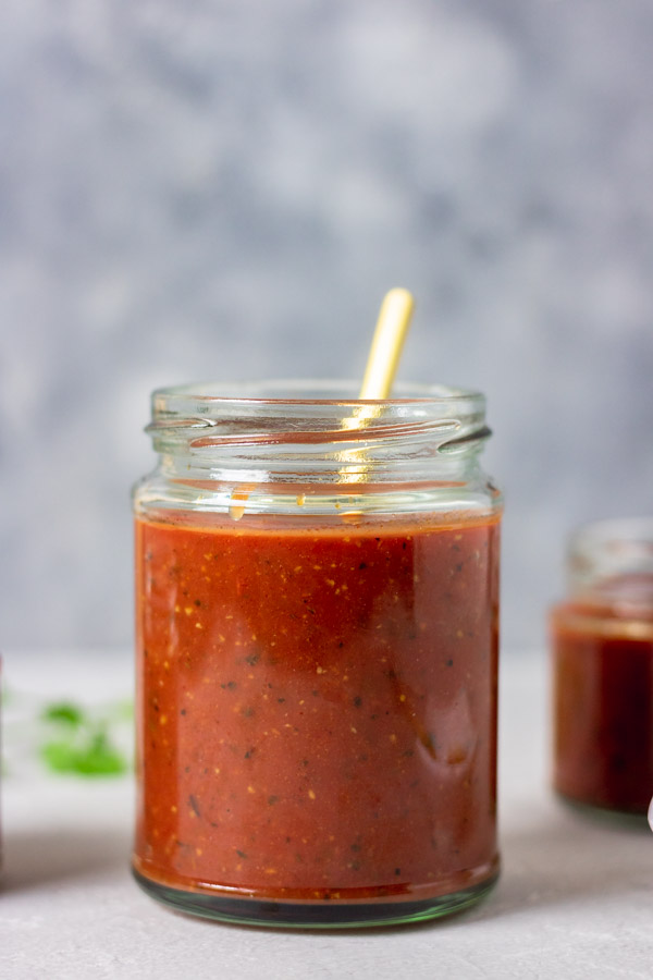 Quick Homemade Tomato Sauce - The Dinner Bite