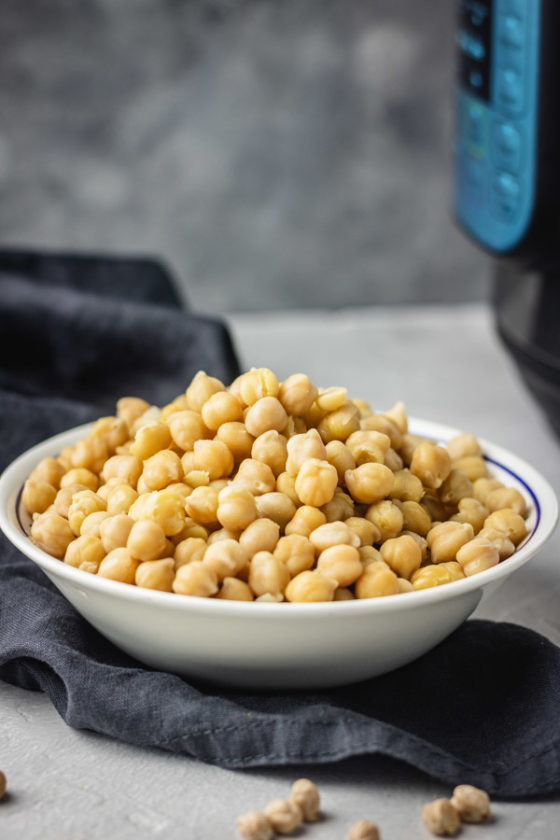 a bowl of instant pot chickpeas.