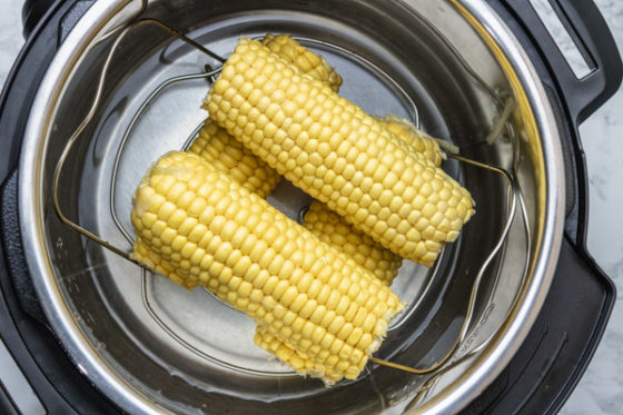 husked corn in an instant pot.