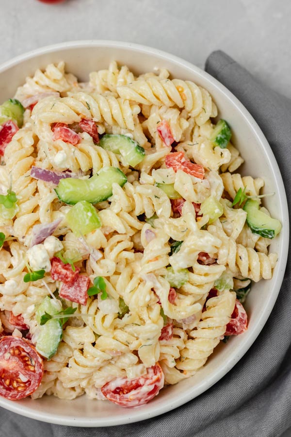 Creamy Pasta Salad Recipe - The Dinner Bite