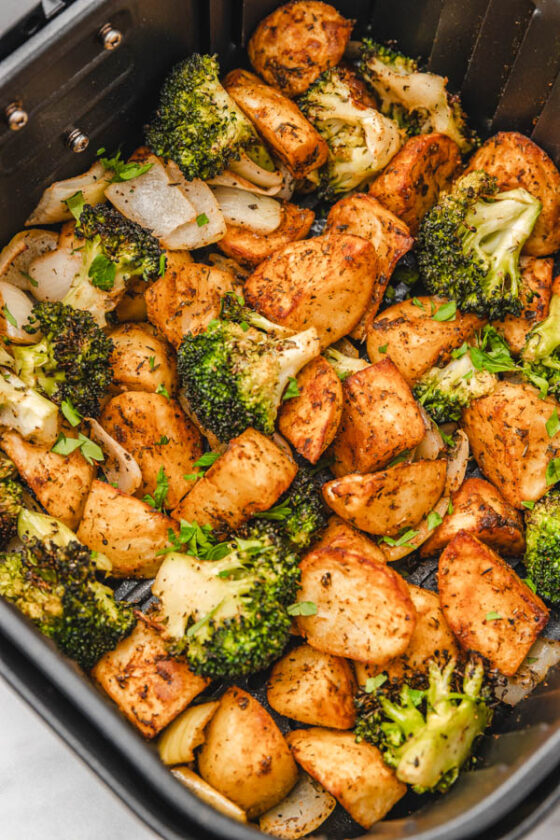 Air Fryer Broccoli And Potatoes